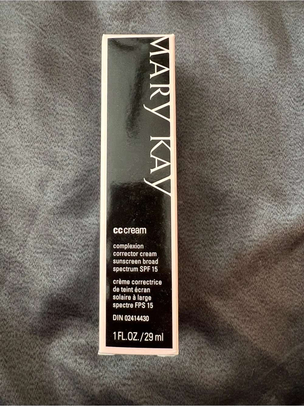 Mary Kay CC Cream SPF 15 - color deep